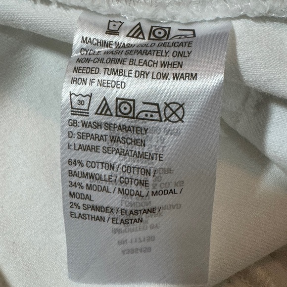 Belle by Kim Gravel TripleLuxe White Twill 5-Pocket 8" Shorts Size 14 A395459 - Picture 6 of 9